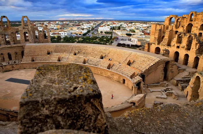 Framed Print : Amphitheatre of El Djem. 238. TUNISIA. El Djem. Roman art. Late Empire. - Lucas Vallecillos / Iberfoto / Everett Collection (366725)**US SALES ONLY**