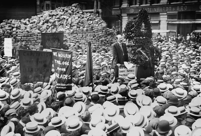 Framed Print : Anarchist Leonard Abbott speaking at a memorial demonstration for the dead IWW conspirators. Two men of the Anarchist Black Cross, Carl Hanson, and Charles Berg, were killed