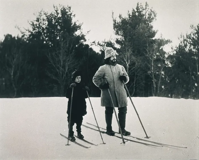 Framed Print : ANDREIEV, Leonid Nikolievich (1871-1919). Portrait of Andreyev skiing with his ten years-old son. AISA / Everett Collection**US SALES ONLY** Framed Print : ANDREIEV, Leonid Nikolievich (1871-1919). Portrait of Andreyev skiing with his ten years-old son. AISA / Everett Collection**US SALES ONLY**