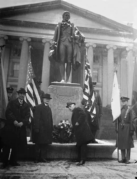 Framed Print : Andrew Mellon (1855-1937), Secretary of the Treasury, at 168th anniversary of birth of Alexander Hamilton, the first U.S. Secretary of the Treasury. January 10, 1925