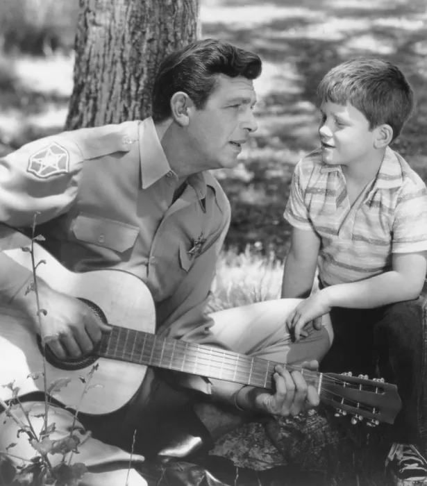 Framed Print : THE ANDY GRIFFITH SHOW, Andy Griffith, Ron Howard, 1960-68 Framed Print : THE ANDY GRIFFITH SHOW, Andy Griffith, Ron Howard, 1960-68