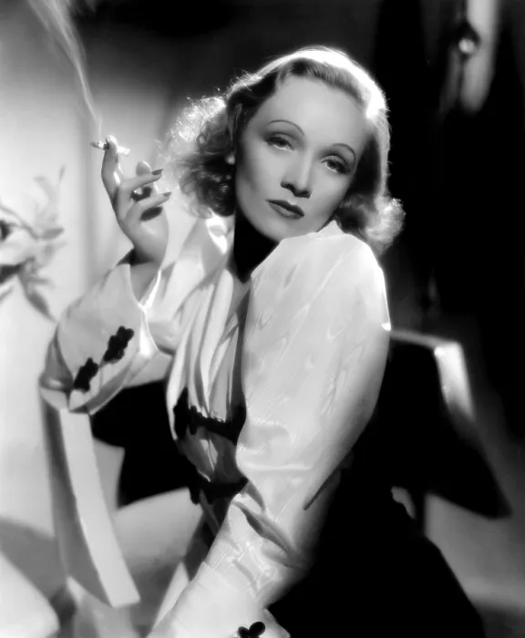 Framed Print : ANGEL, Marlene Dietrich, 1937 Framed Print : ANGEL, Marlene Dietrich, 1937