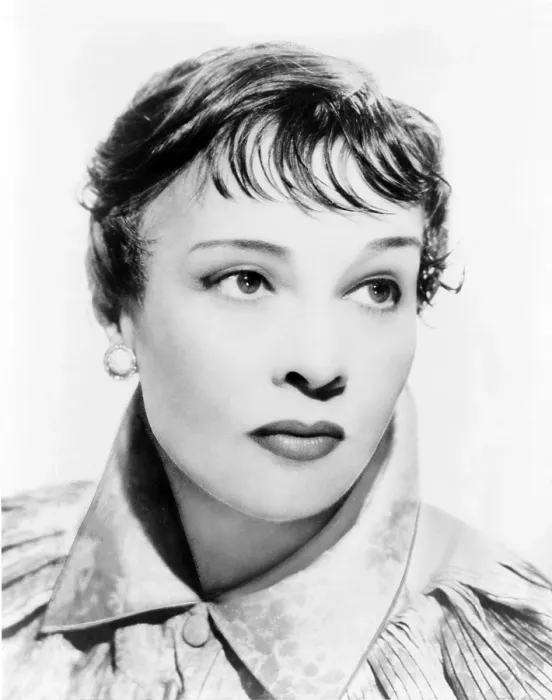 Framed Print : Anita Loos (1893-1981) American novelist and screenwriter started her career writing for silent films including Griffith'a INTOLERANCE (1916)