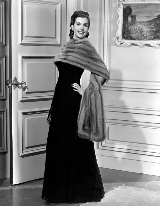Framed Print : ANN MILLER, portrait