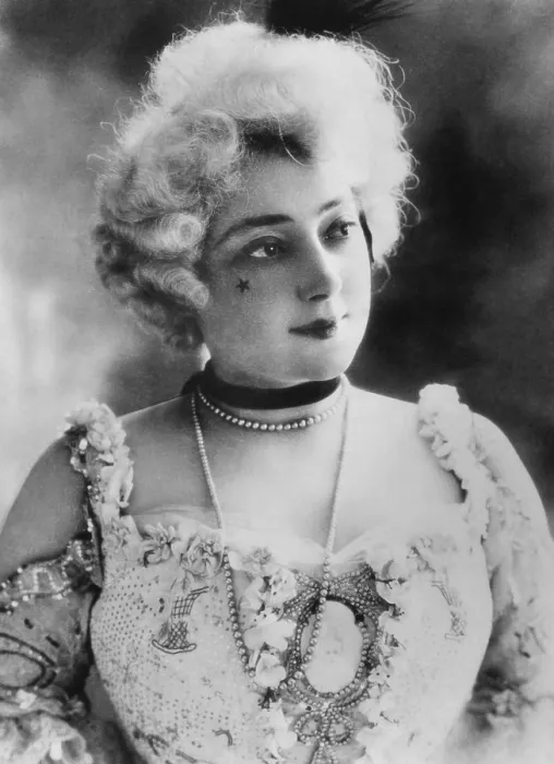 Framed Print : Anna Held, 1910s