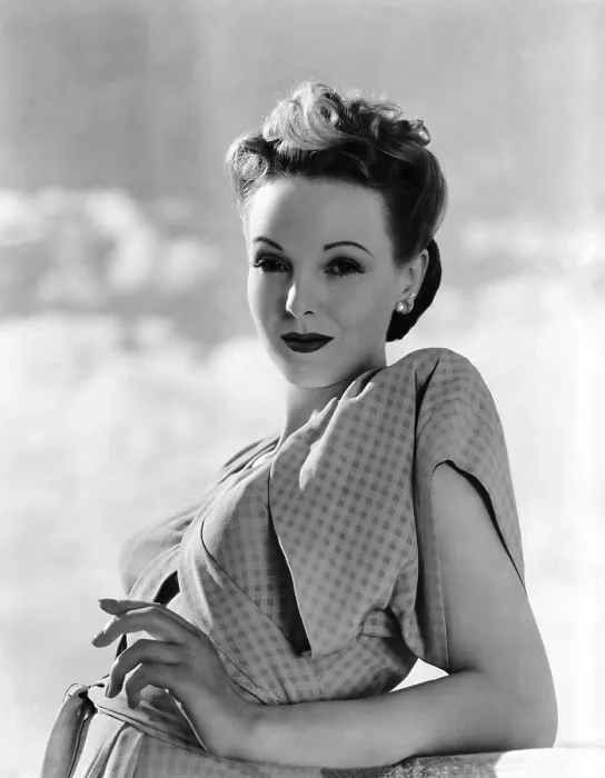 Framed Print : Anna Lee, 1942 Framed Print : Anna Lee, 1942
