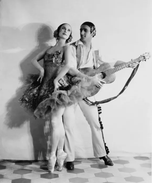 Framed Print : Anna Pavlova (1885-1931) dancing partner Lawrence Novikoff. Ca. 1925