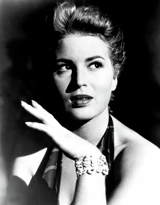 Framed Print : ANNA, Silvana Mangano, 1951 Framed Print : ANNA, Silvana Mangano, 1951