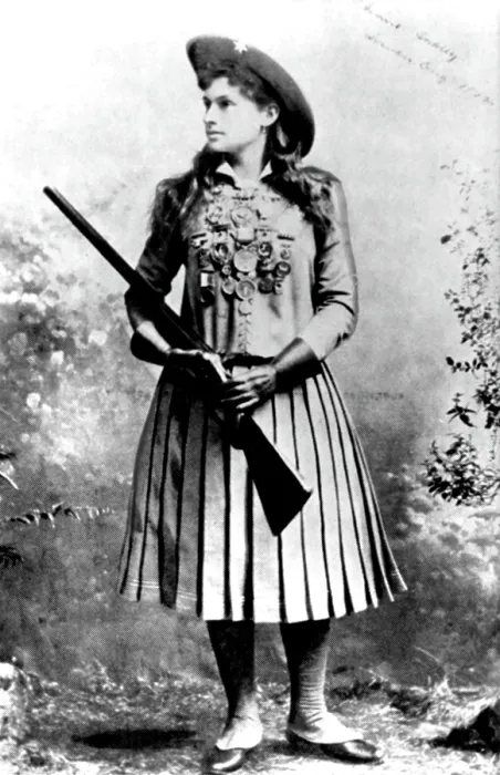 Framed Print : Annie Oakley, (aka: Phoebe Anne Oakley Moses), at age 32, in London, England, 1892. Credit: CSU Archives / Everett Collection Framed Print : Annie Oakley, (aka: Phoebe Anne Oakley Moses), at age 32, in London, England, 1892. Credit: CSU Archives / Everett Collection