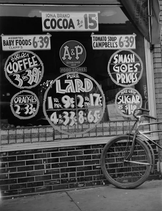 Framed Print : A&P chain food market advertises its special prices: Coffee at 13 cents per lb. and 25 lbs. of sugar for $1.19, and lard at 9 cents a lb. Herrin, Illinois, Jan. 1939 Framed Print : A&P chain food market advertises its special prices: Coffee at 13 cents per lb. and 25 lbs. of sugar for $1.19, and lard at 9 cents a lb. Herrin, Illinois, Jan. 1939