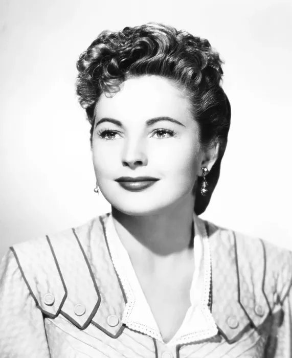 Framed Print : APACHE DRUMS, Coleen Gray, 1951 Framed Print : APACHE DRUMS, Coleen Gray, 1951