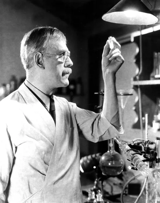 Framed Print : THE APE, Boris Karloff, 1940 Framed Print : THE APE, Boris Karloff, 1940