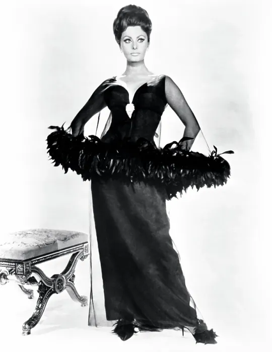 Framed Print : ARABESQUE, Sophia Loren, 1966