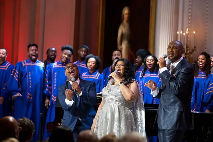 Framed Print : Aretha Franklin performs during The Gospel Tradition: In Performance at the White House. East Room, White House, April 14, 2015. (BSLOC_2015_13_189) Framed Print : Aretha Franklin performs during The Gospel Tradition: In Performance at the White House. East Room, White House, April 14, 2015. (BSLOC_2015_13_189)