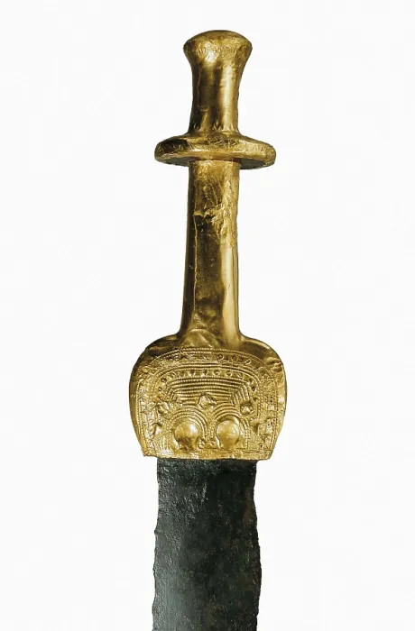 Framed Print : Argaric sword. 1500 -700 BC. Gold hilt. Celtic art. Jewelry. SPAIN. Madrid. National Museum of Archaeology. AISA / Everett Collection**US SALES ONLY**