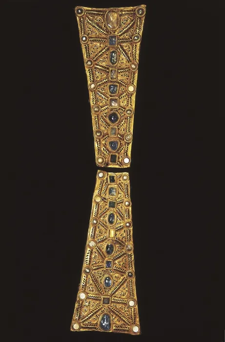 Framed Print : Arms of processional cross belonging to the Treasure og Guarrazar (7th c.). Made with gold, garnet and pearls. Visigothic art. Jewelry. SPAIN. Madrid