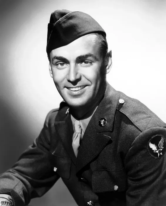 Framed Print : Army Air Force corporal Alan Ladd, 1943 Framed Print : Army Air Force corporal Alan Ladd, 1943