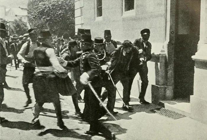 Framed Print : The arrest of Gavrilo Prinzep, assassin of Austrian Archduke Franz Ferdinand, the heir to the throne of Austria-Hungary, on June 28, 1914 at Sarajevo. KW: Bosnia-Herzegovina Framed Print : The arrest of Gavrilo Prinzep, assassin of Austrian Archduke Franz Ferdinand, the heir to the throne of Austria-Hungary, on June 28, 1914 at Sarajevo. KW: Bosnia-Herzegovina