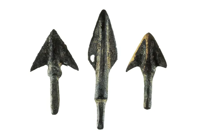 Framed Print : Arrow tips from Ripoll, Castellterol and Pobla de Lillet (right). Eneolithic. SPAIN. Vic. Vic Episcopal Museum. Proc: SPAIN. BARCELONA. AISA / Everett Collection**US SALES ONLY** Framed Print : Arrow tips from Ripoll, Castellterol and Pobla de Lillet (right). Eneolithic. SPAIN. Vic. Vic Episcopal Museum. Proc: SPAIN. BARCELONA. AISA / Everett Collection**US SALES ONLY**