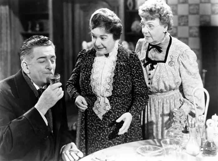 Framed Print : ARSENIC AND OLD LACE, Edward Everett Horton, Josephine Hull, Jean Adair, 1944