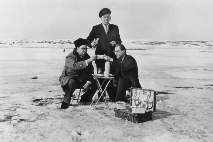 Framed Print : Art Buchwald, Herald Tribune columnist in Soviet Union with his chauffeur and Intourist guide