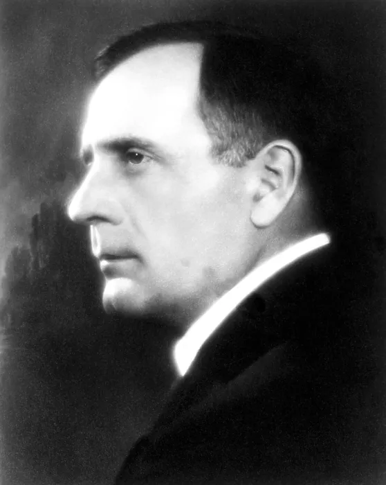 Framed Print : Astonomer Dr. Edwin Hubble 1899-1953. Courtesy: CSU Archives / Everett Collection Framed Print : Astonomer Dr. Edwin Hubble 1899-1953. Courtesy: CSU Archives / Everett Collection
