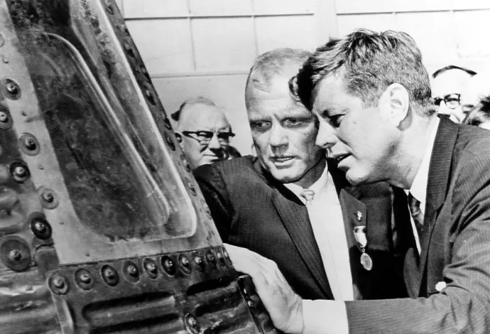Framed Print : Astronaut John Glenn and President John F. Kennedy look throught the porthole into the Mercury Friendship 7 space capsule. Cape Canaveral, Florida, February 23, 1962