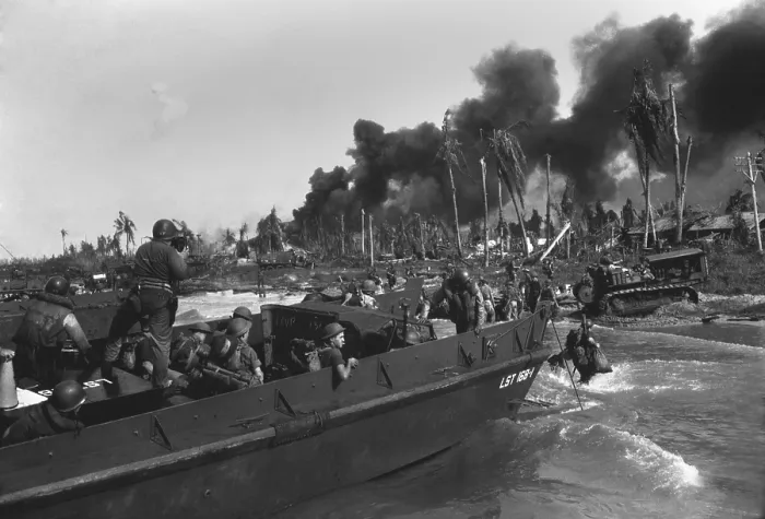Framed Print : Australian troops in the first assault wave on Balikpapan, on the SW coast of oil-rich Borneo. July 1, 1945. Pacific Theater, World War 2. (BSLOC_2013_14_66)