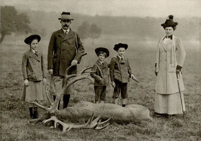 Framed Print : Austrian Archduke Franz Ferdinand in a hunting scene with his family. His assassination in Sarajevo on June 28, 1914, ignited the First World War Framed Print : Austrian Archduke Franz Ferdinand in a hunting scene with his family. His assassination in Sarajevo on June 28, 1914, ignited the First World War