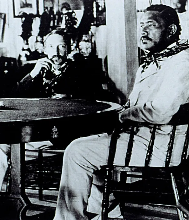 Framed Print : Author ROBERT LOUIS STEVENSON with DAVID KALAKAUA, last King of Hawaii, date unknown. Courtesy: CSU Archives  /  Everett Collection