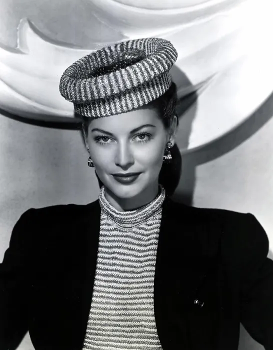 Framed Print : AVA GARDNER, 1946