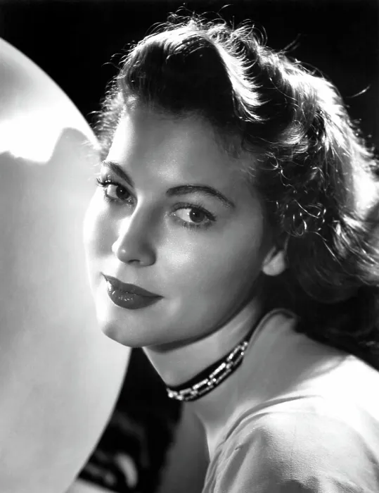 Framed Print : Ava Gardner, 1946 Framed Print : Ava Gardner, 1946