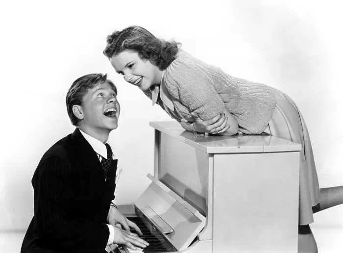 Framed Print : BABES IN ARMS, Mickey Rooney, Judy Garland, 1939