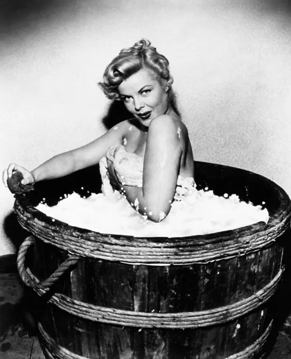 Framed Print : BAIT, Cleo Moore, 1954 Framed Print : BAIT, Cleo Moore, 1954