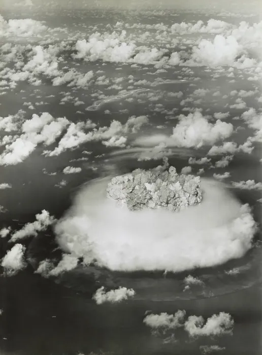Framed Print : The BAKER test of Operation Crossroads, July 25, 1946. BAKER was exploded underwater, creating an underwater pressure of 1000 pounds per square inch