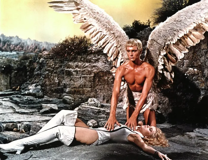 Framed Print : BARBARELLA, Jane Fonda, John Phillip Law, 1968 Framed Print : BARBARELLA, Jane Fonda, John Phillip Law, 1968