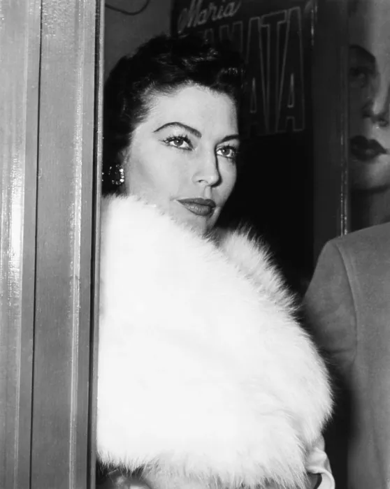 Framed Print : THE BAREFOOT CONTESSA, Ava Gardner, 1954