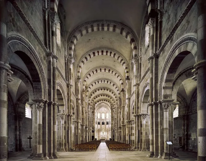 Framed Print : Basilica of St Mary Magdalen. FRANCE. Vzelay. Basilica of St Mary Magdalen. Central nave. Romanesque art. Architecture. AISA / Everett Collection**US SALES ONLY**