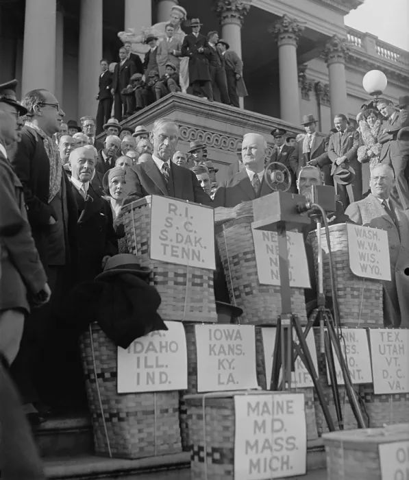 Framed Print : Basket containing huge petitions for reduction of Federal Income Tax in Dec. 1929. The petitions was received by Chairmen of the House and Senate Finance Committees, Rep Framed Print : Basket containing huge petitions for reduction of Federal Income Tax in Dec. 1929. The petitions was received by Chairmen of the House and Senate Finance Committees, Rep