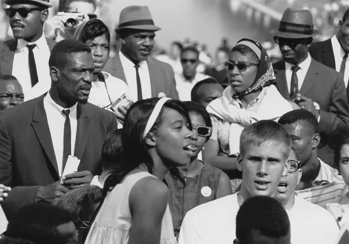 Framed Print : Basketball player, Bill Russell (left) at the 1963 Civil Rights March on Washington. Aug. 28, 1963