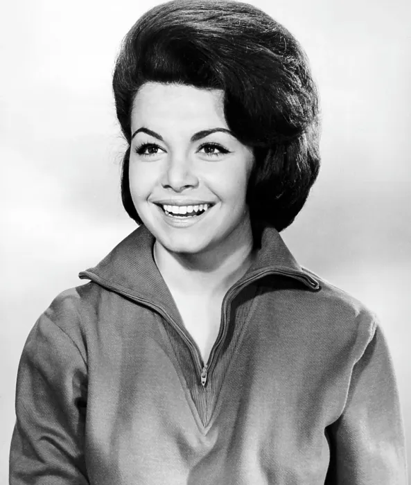 Framed Print : BEACH PARTY, Annette Funicello, 1963