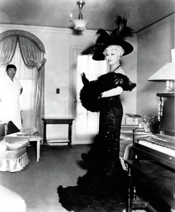 Framed Print : BELLE OF THE NINETIES, from left: Libby Taylor, Mae West, 1934