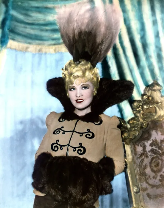 Framed Print : BELLE OF THE NINETIES, Mae West (in a costume by Travis Banton), 1934 Framed Print : BELLE OF THE NINETIES, Mae West (in a costume by Travis Banton), 1934
