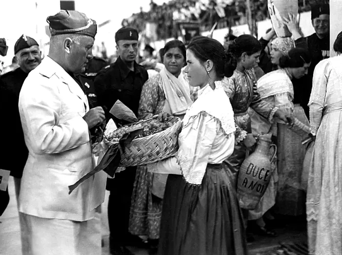 Framed Print : BENITO MUSSOLINI, walks among townsfolk, October 1938. Courtesy: CSU Archives / Everett Collection Framed Print : BENITO MUSSOLINI, walks among townsfolk, October 1938. Courtesy: CSU Archives / Everett Collection
