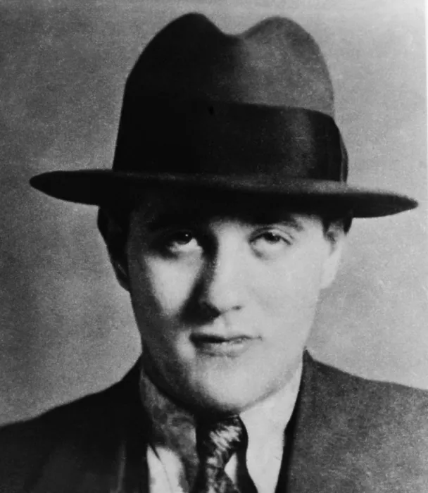 Framed Print : Benny Bugsy Siegel (1906-1947), partnered with Meyer Lanskey in the 1930s, developing narcotics and gambling concerns on the West Coast