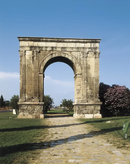 Framed Print : Bera's Arch. 1st c. BC. SPAIN. Roda de Bar. Triumphal Arch, restored in 2nd c. AD over the Via Augusta by Lucius Licinius Sura. Roman art. Early Empire. Architecture