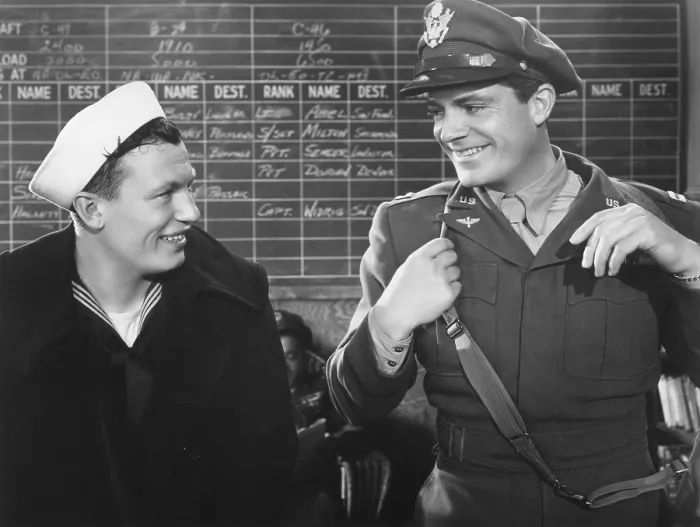 Framed Print : THE BEST YEARS OF OUR LIVES, from left: Harold Russell, Dana Andrews, 1946
