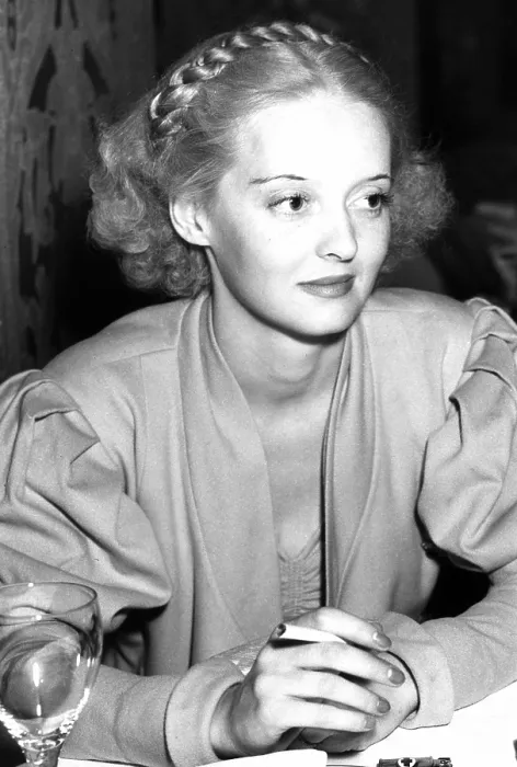 Framed Print : Bette Davis, 1934
