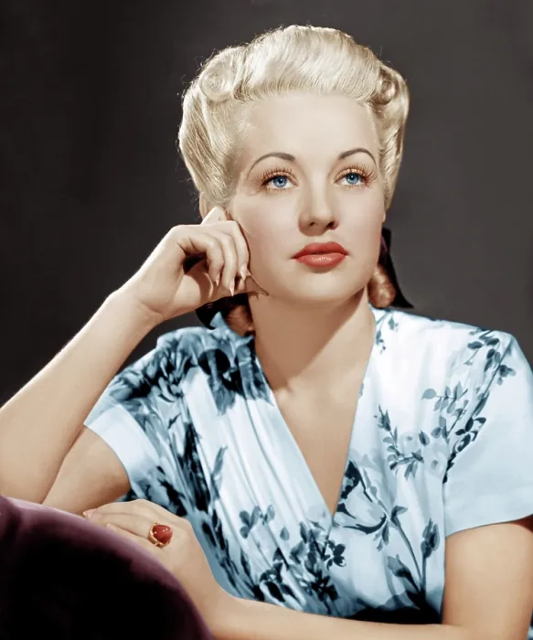 Framed Print : Betty Grable, ca. 1940s Framed Print : Betty Grable, ca. 1940s