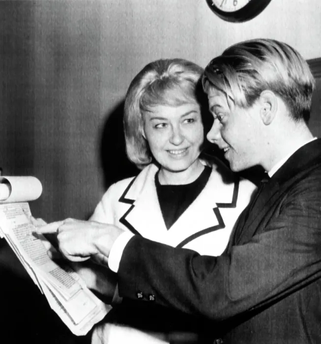 Framed Print : Betty Jane Rase, with son, Tim Rooney, 1963. Courtesy: CSU Archives  /  Everett Collection